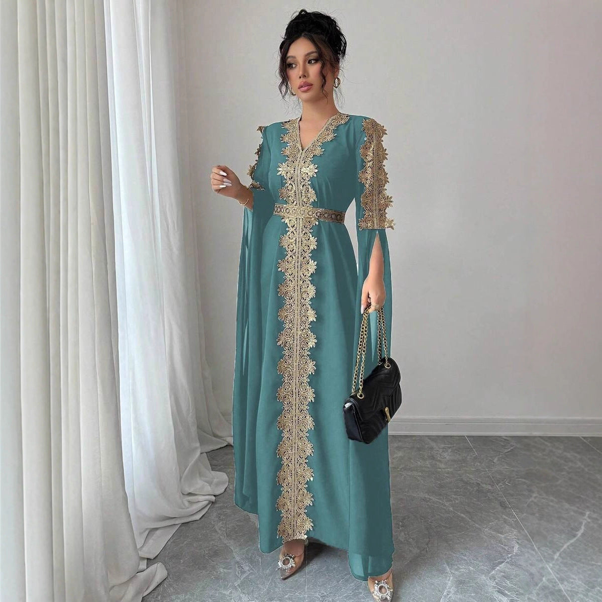 Besticktes V-Ausschnitt Maxikleid