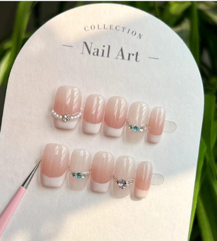 French Cherry Manicure Press-On Nägel – Bild 3 | LuxeStyle