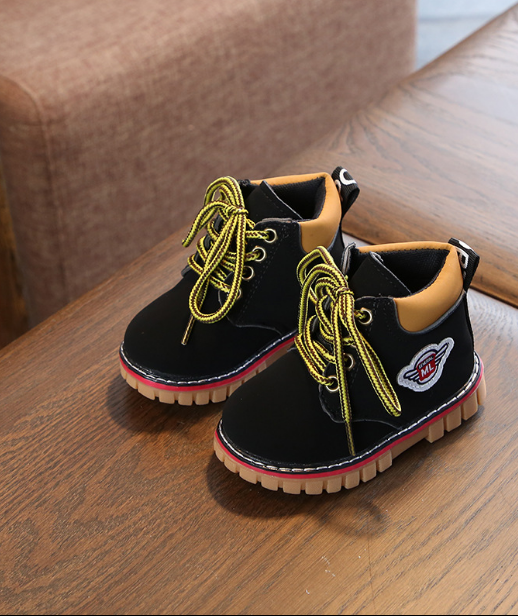 Warme Winter-Boots für Kinder