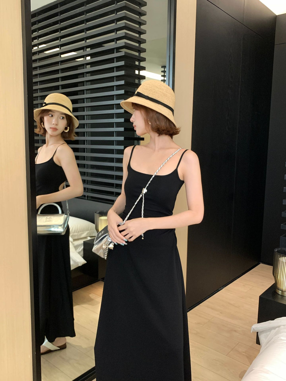 Sommerkleid mit Rückenschnürung – Bild 13 | LuxeStyle