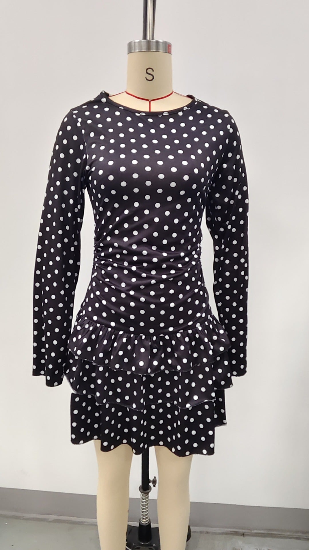 Rundhals-Kleid mit Rüschen und Leopardenmuster – Bild 4 | LuxeStyle
