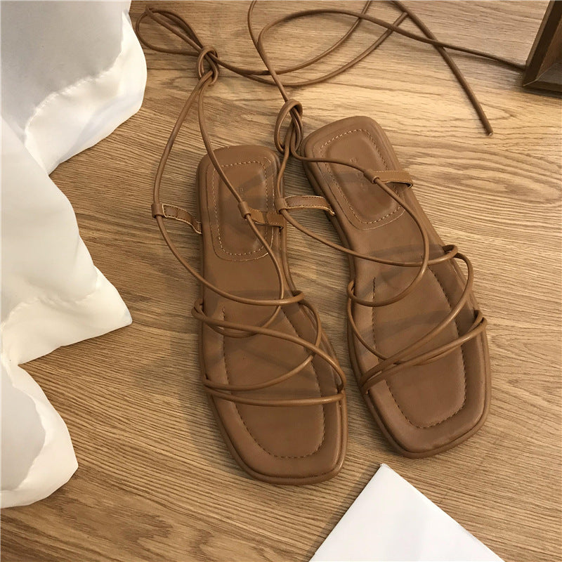 Sommerflache Retro-Toe-Sandalen – Bild 6 | LuxeStyle