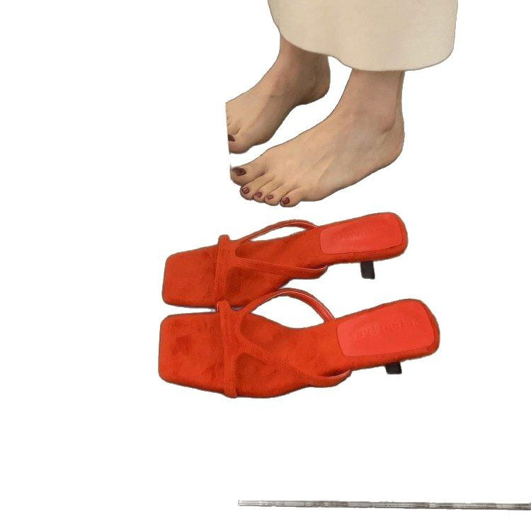 Französische Sandalen mit Kitten-Heel