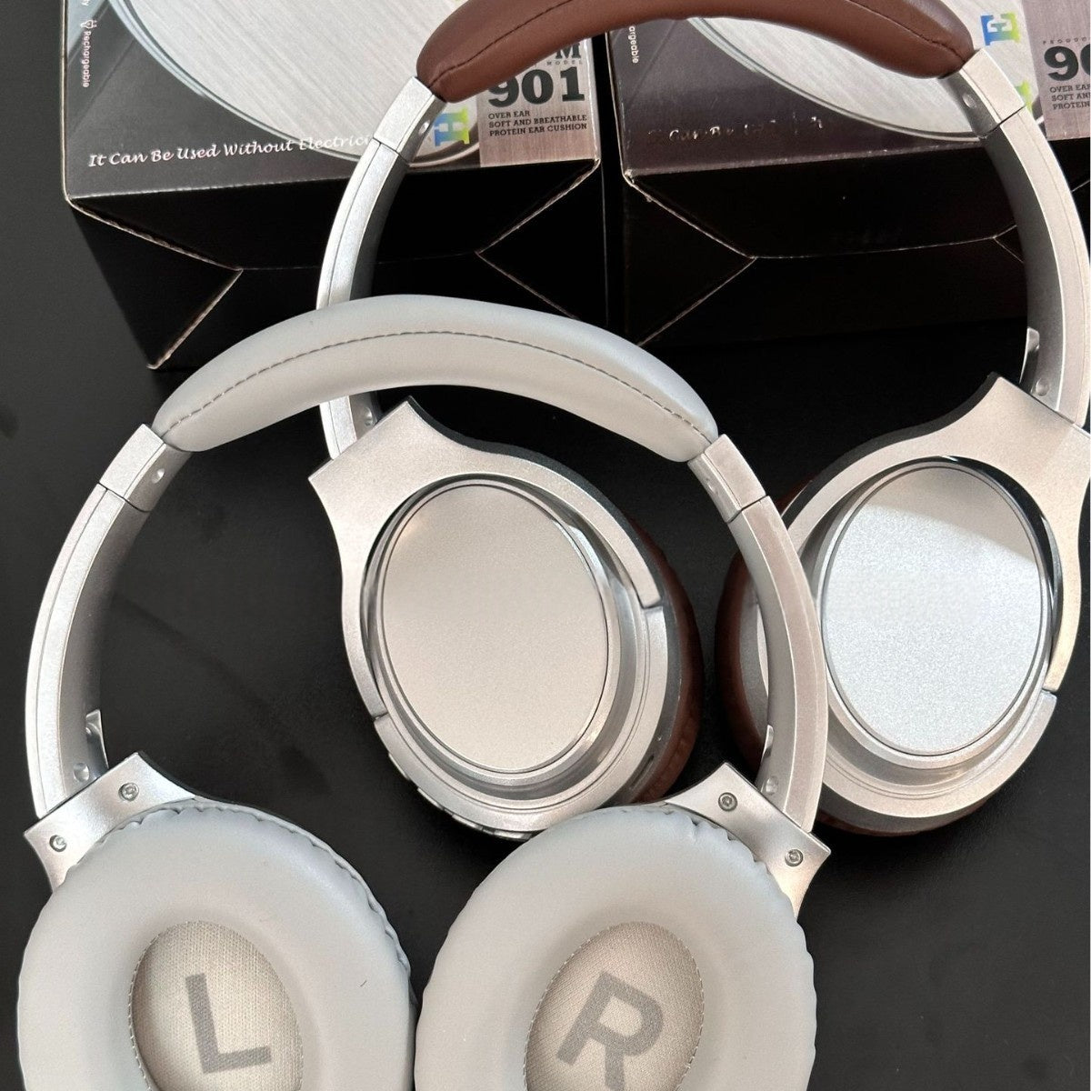 Kabellose Kopfhörer «BassBuds» · Bluetooth TWS