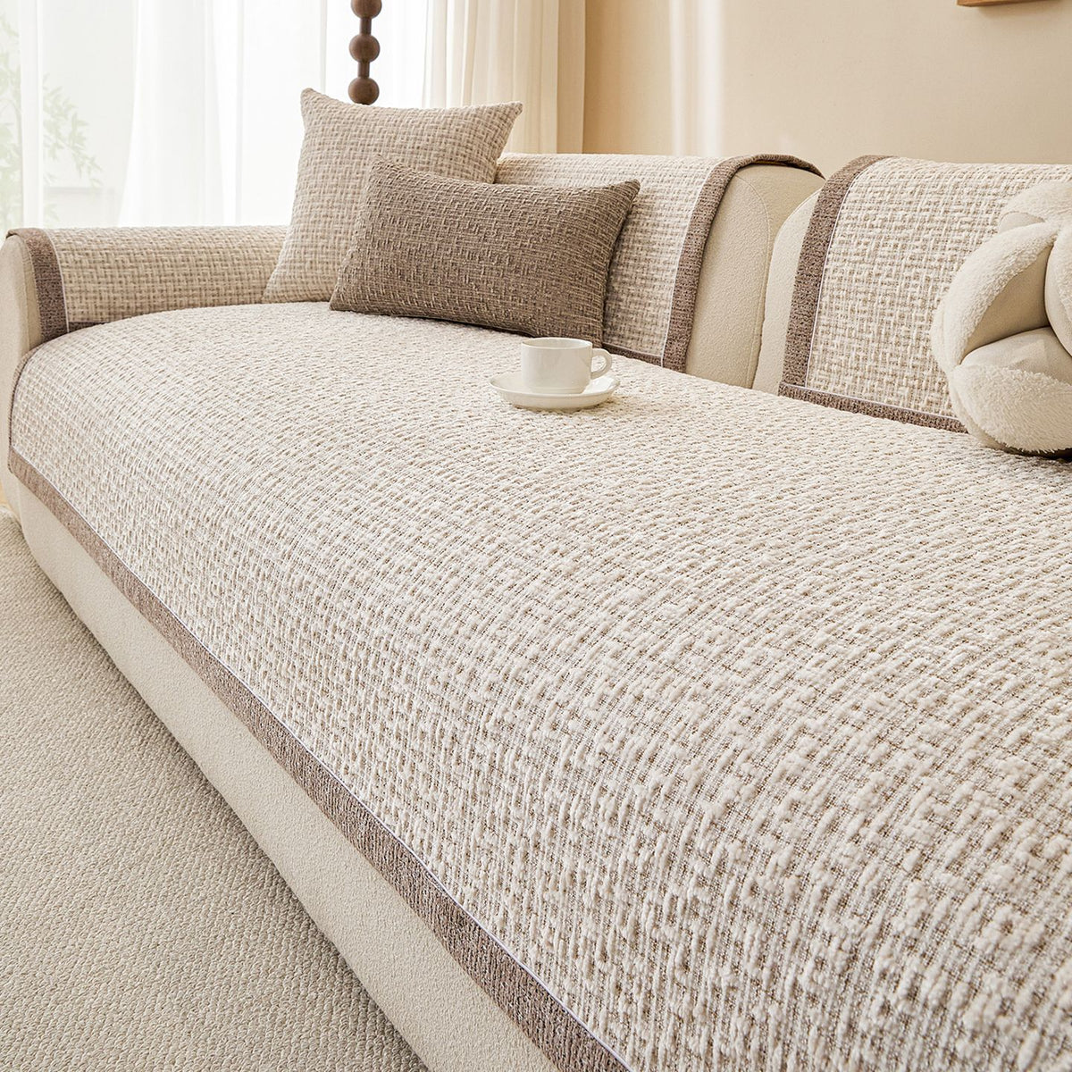 Chenille Sofakissen – Rundum Komfort – Bild 3 | LuxeStyle
