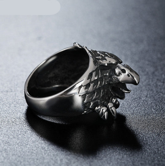 Titanstahlring mit Adler-Design | LuxeStyle