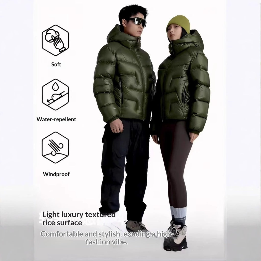 Kurze Daunenjacke mit Kapuze