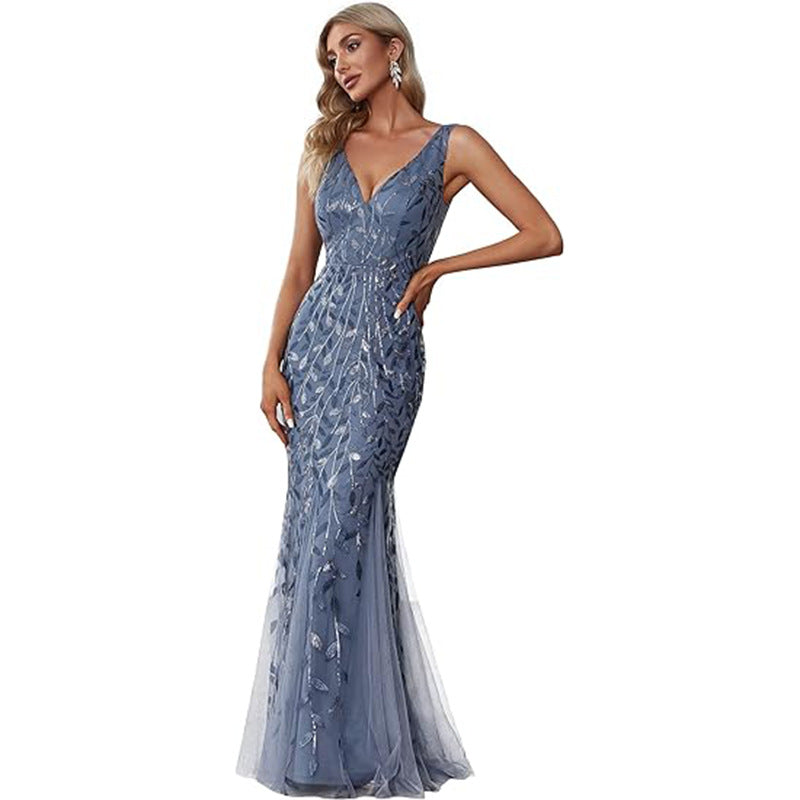 V-Ausschnitt Tüll-Glitzerkleid mit Stickerei – Bild 9 | LuxeStyle