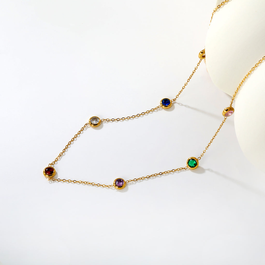 Halskette mit runden Diamant-Anhängern