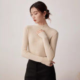 Farbe: Beige geblümt