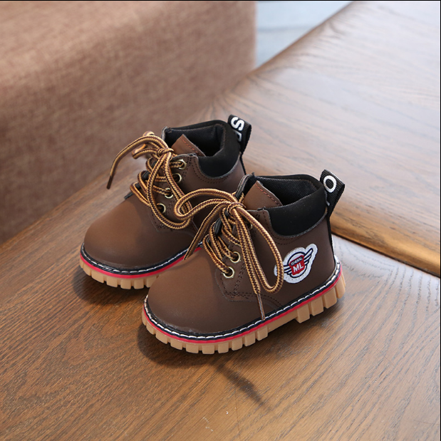 Warme Winter-Boots für Kinder