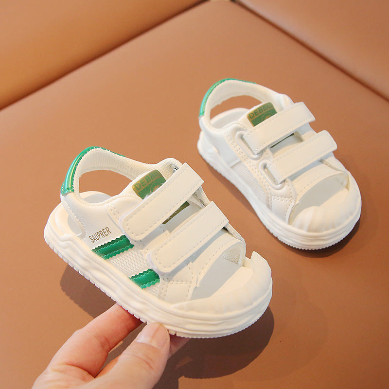 Sommer-Sandalen mit weichen Sohlen