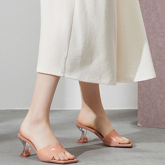 Sandalen mit Blockabsatz und Kristallen – Bild 4 | LuxeStyle