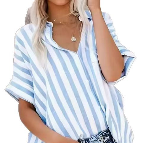 Gestreiftes Damen-Shirt im Cardigan-Stil