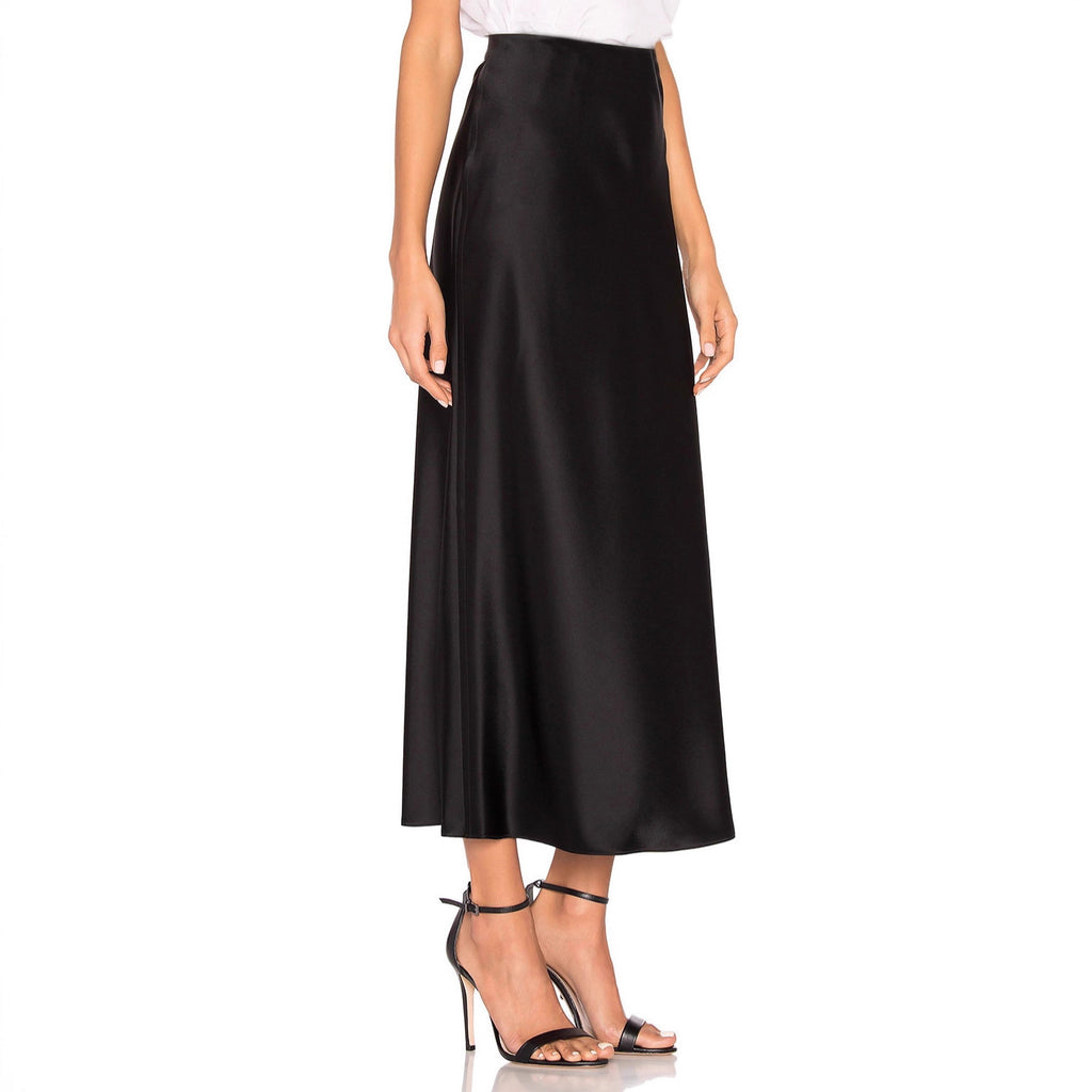 Satin-Midi-Rock mit hohem Bund und Schlitz