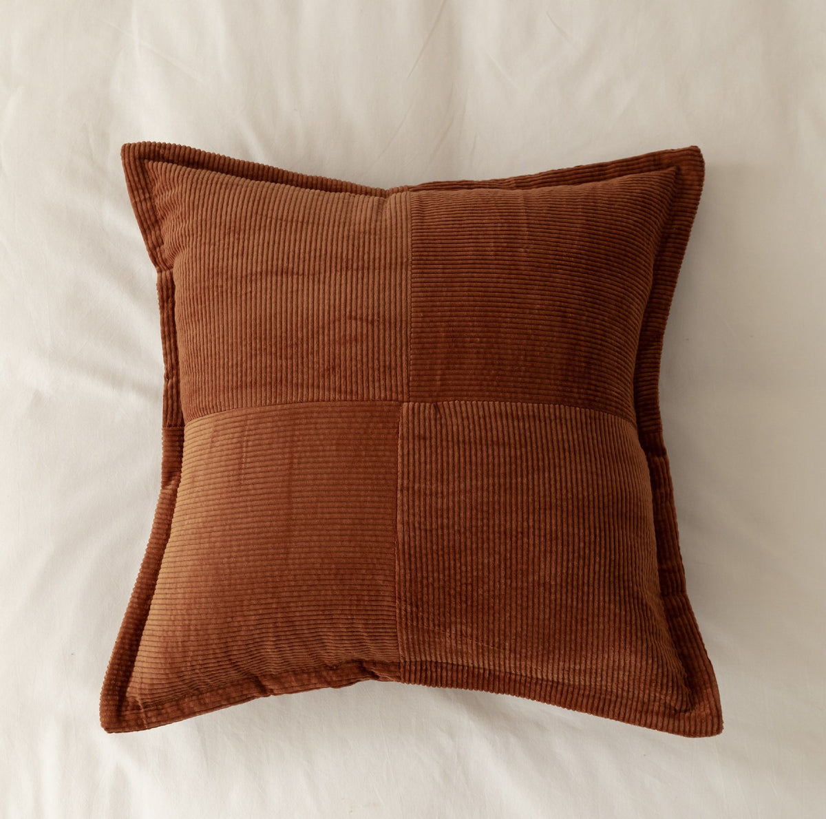 Kord-Kissenbezug mit Fly Edge – Bild 3 | LuxeStyle
