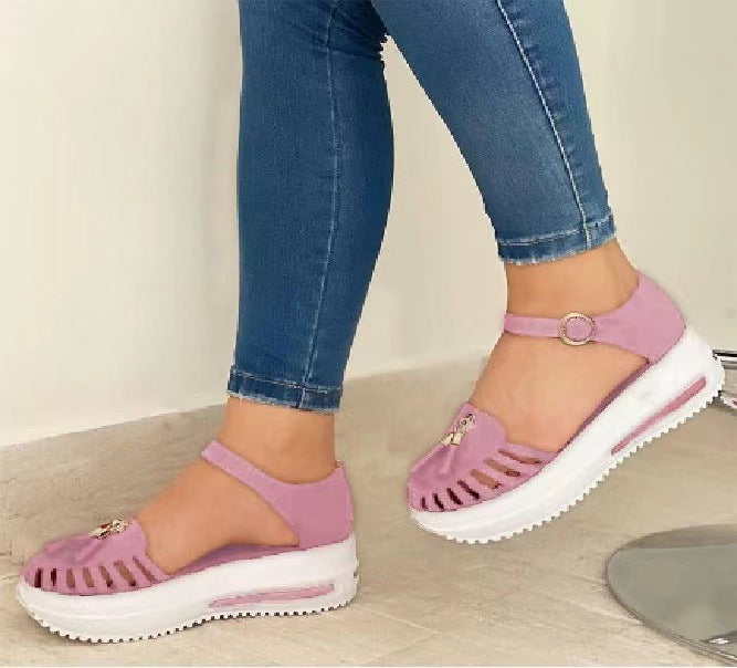 Buckle-Sandalen mit Knopf – Bild 2 | LuxeStyle