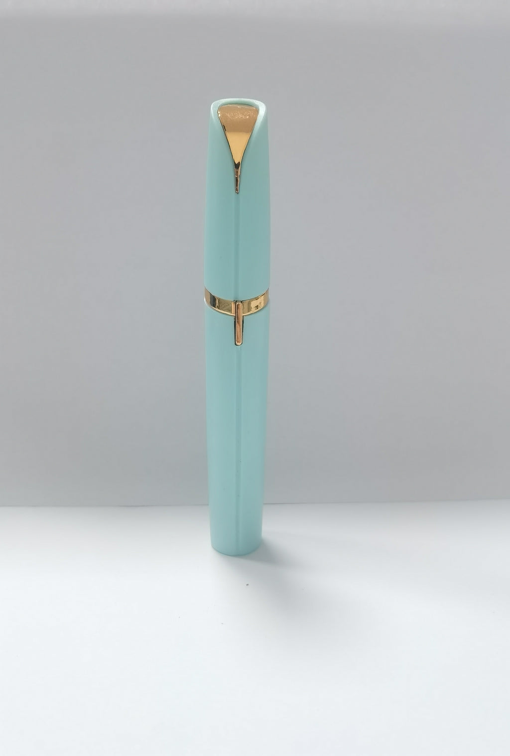 Mini Augenbrauen Trimmerstift mit LED-Licht
