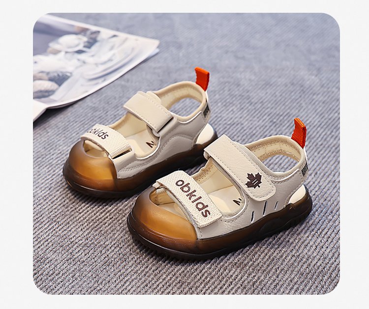 Kinder-Sportsandalen mit Klettverschluss