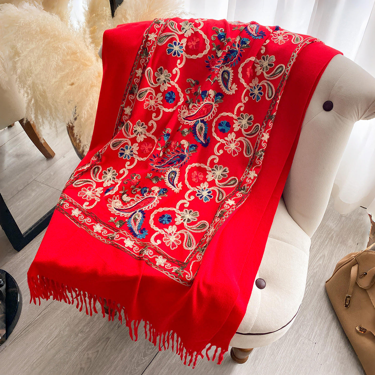 Schal mit Ethno-Muster | LuxeStyle