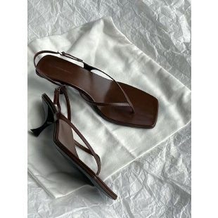 Stiletto Flip-Flops aus Rindsleder – Bild 9 | LuxeStyle