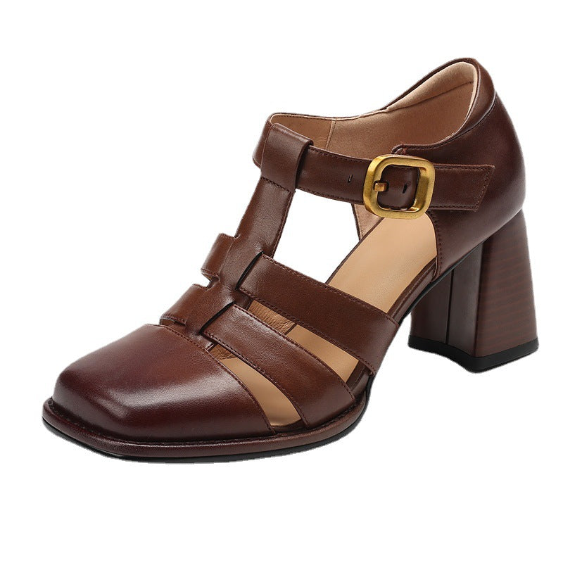Vintage Sandalen mit T-Riemen und Blockabsatz