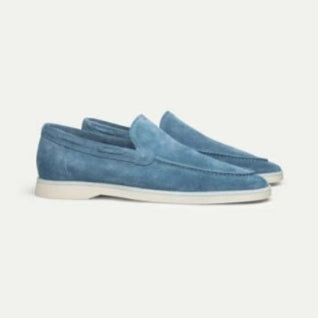 Himmelblaue Suedesneaker – Bild 12 | LuxeStyle