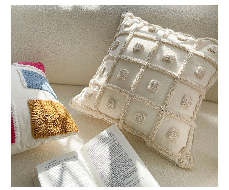 Modernes besticktes Kissen- oder Handtuchbezug – Bild 8 | LuxeStyle