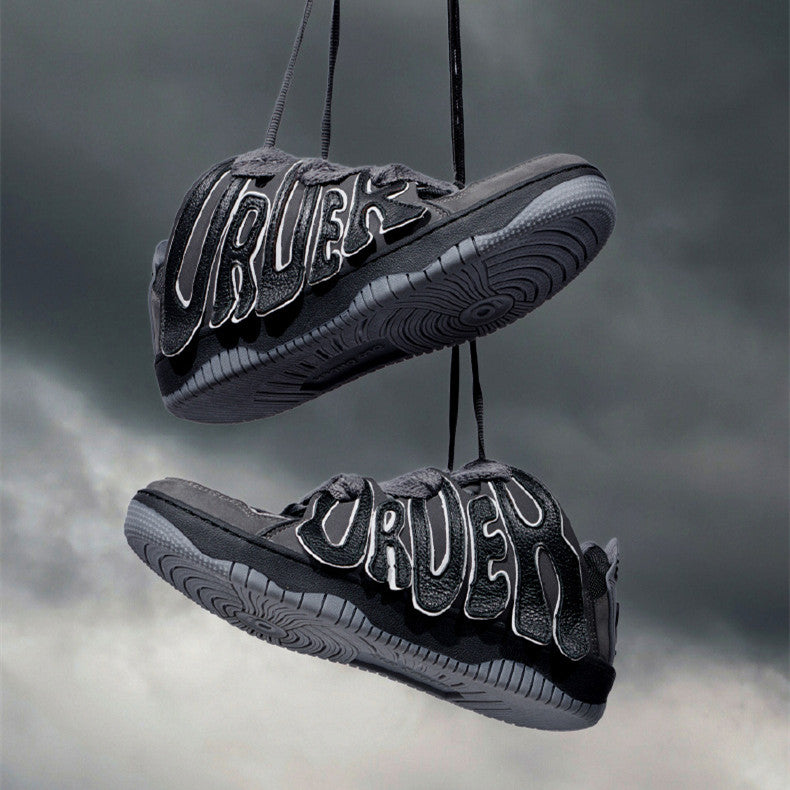 Alphabet-Retro-Sneaker – Bild 1 | LuxeStyle