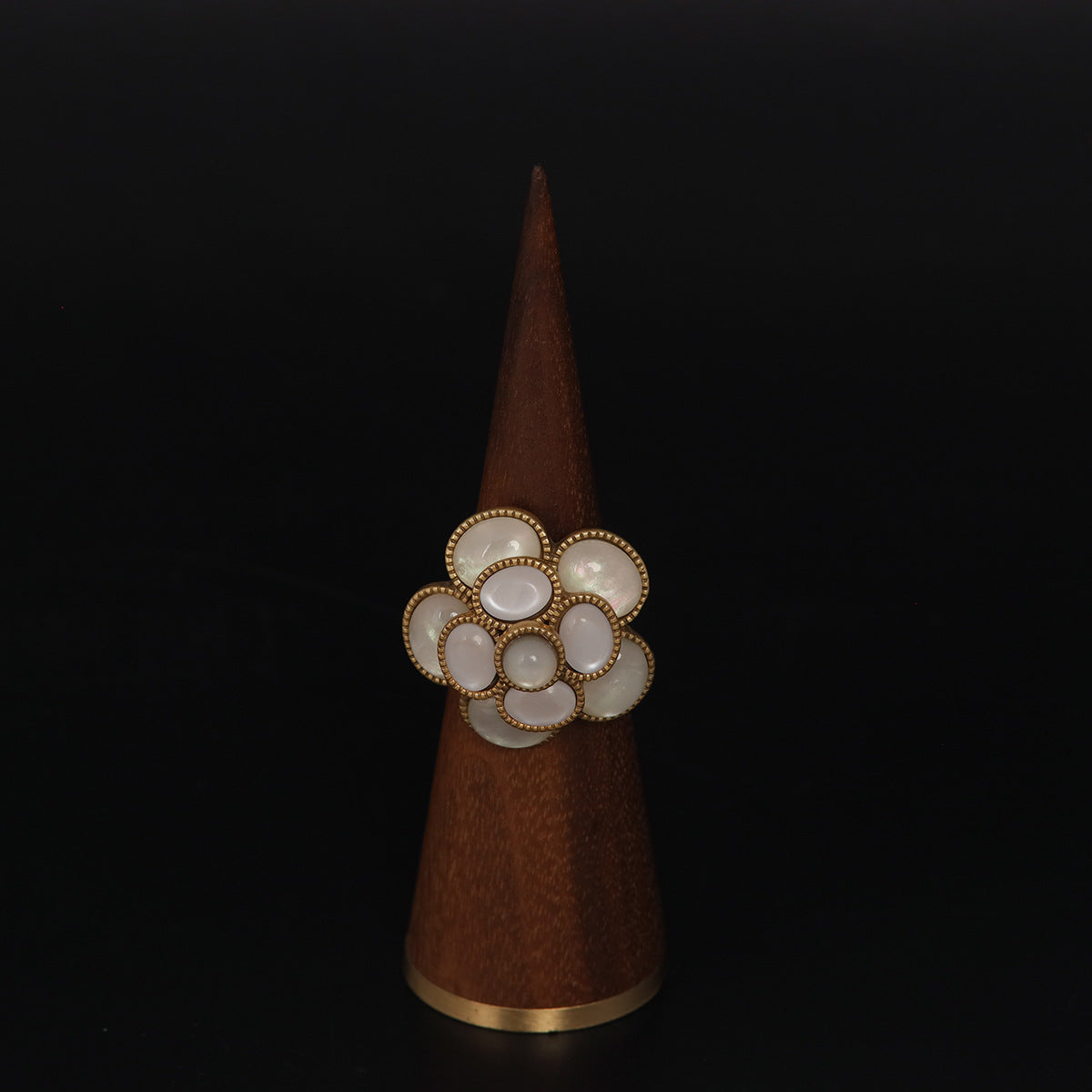 Vintage Camellia Ring – Kupferlegierung