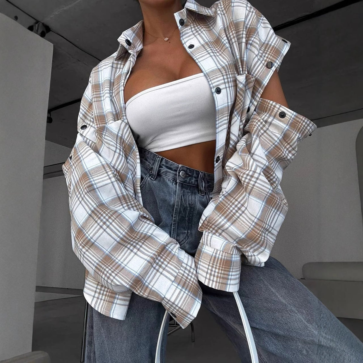 Retro Plaid Shirt mit langen Ärmeln und grossen Taschen – Bild 3 | LuxeStyle