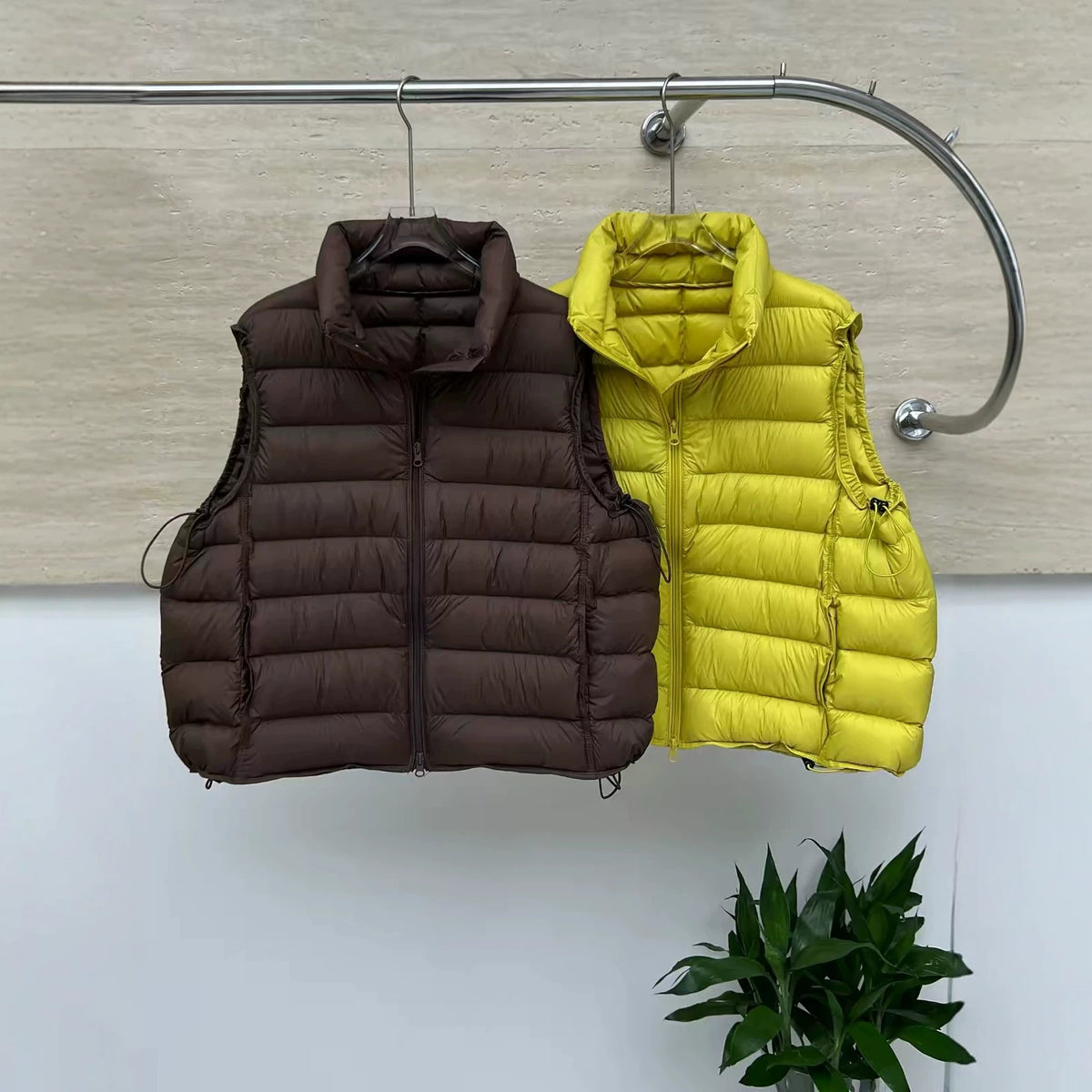 Leichtes Daunen- und Baumwoll-Overall – Bild 2 | LuxeStyle