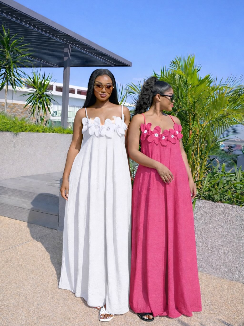 Kleid mit 3D-Blumenstickerei