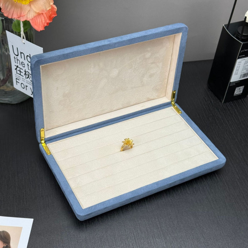 Edle Schmuckbox mit Magnetverschluss