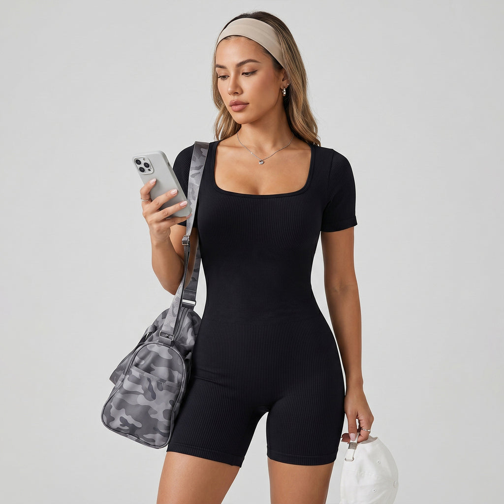 Yoga-Playsuit im Shorts-Stil