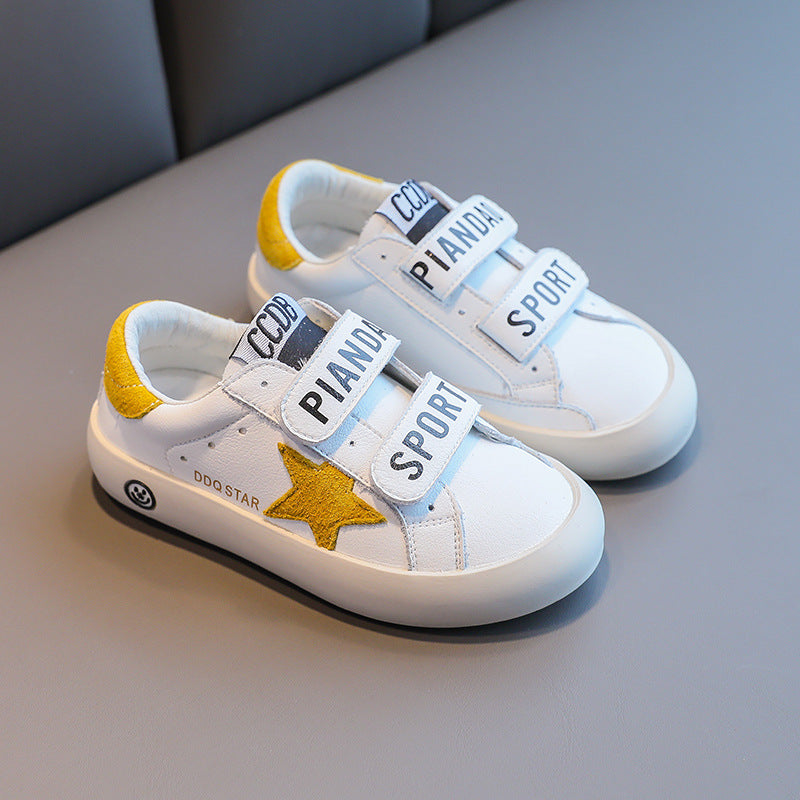Kinder-Sneakers mit Sternenmuster und weicher Sohle