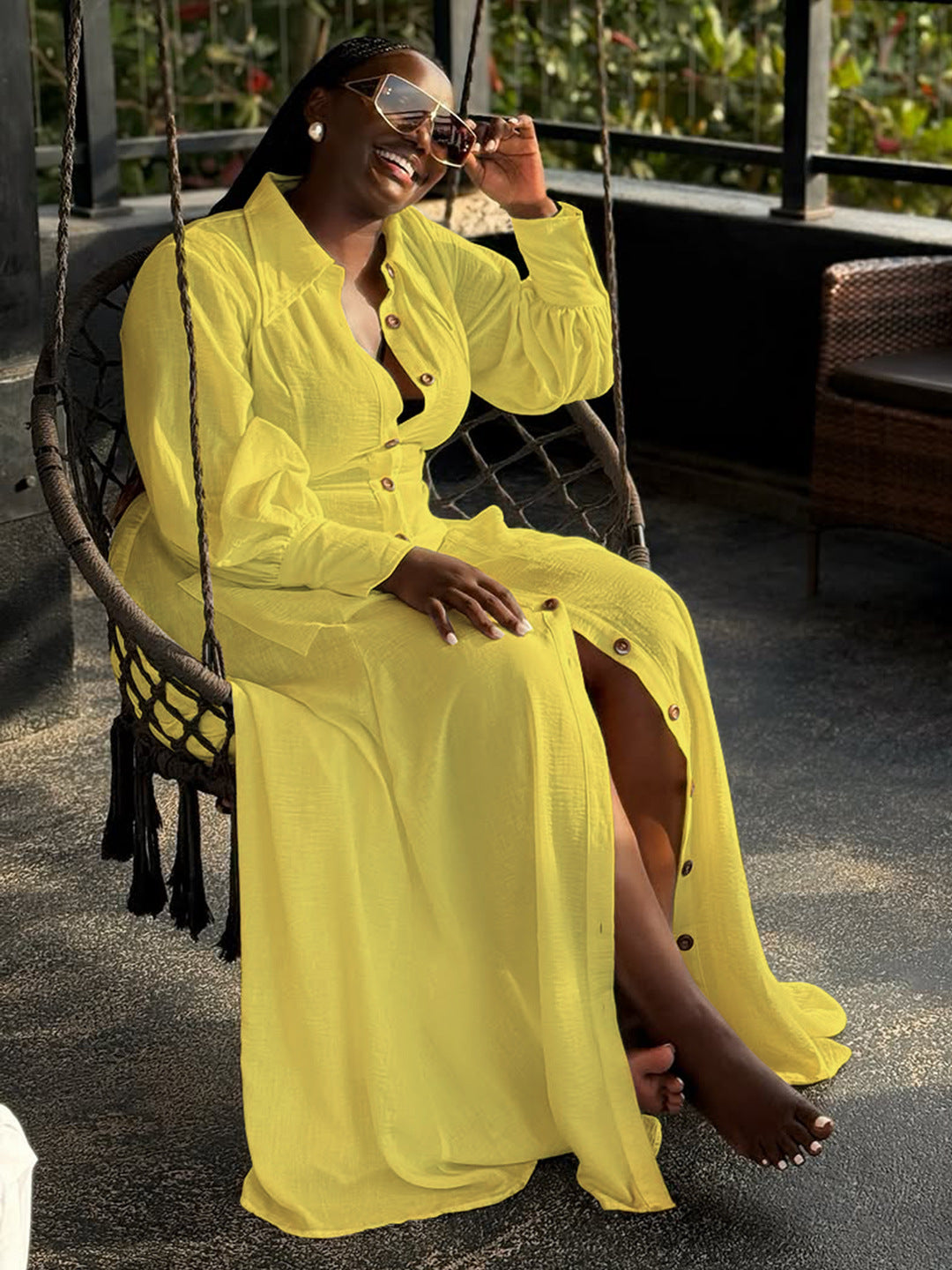 Elegantes V-Neck Maxikleid mit Knopfleiste