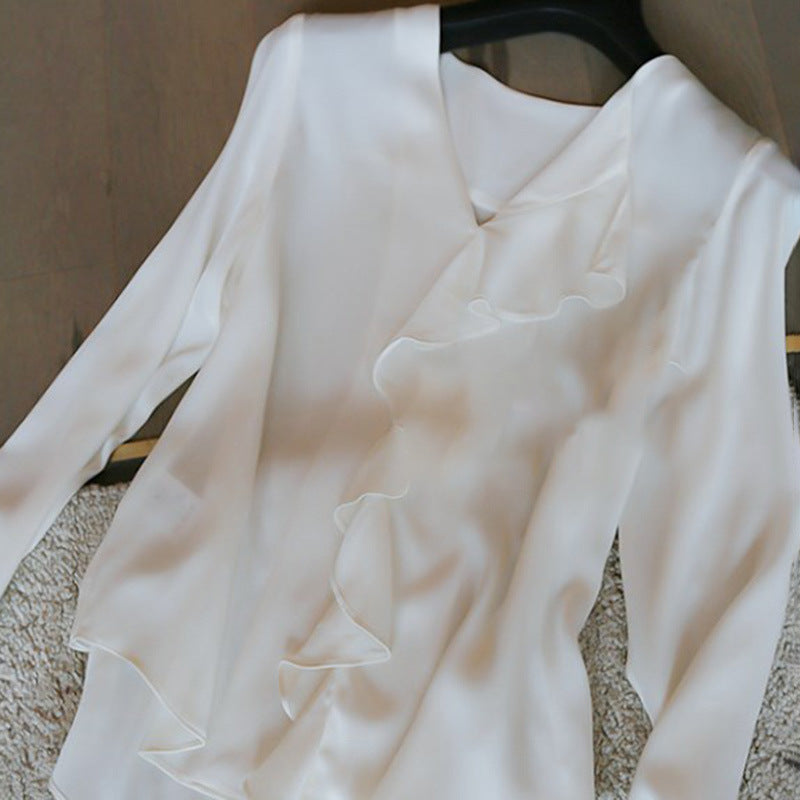 Elegante weisse Bluse mit V-Ausschnitt – Bild 5 | LuxeStyle