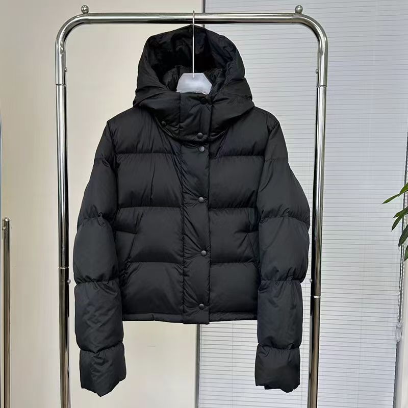 Wärmende Kapuzenjacke mit Daunenfüllung – Bild 4 | LuxeStyle