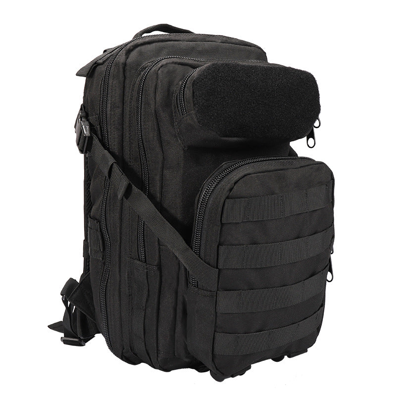 Taktischer Rucksack mit Tarnmuster – Bild 1 | LuxeStyle