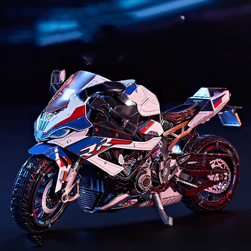3D Metallpuzzle Motorrad zum Selberbauen – Bild 3 | LuxeStyle