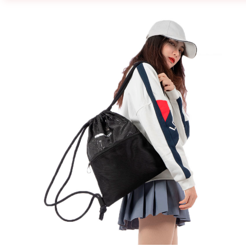 Schultertasche mit Zugband, 6,5 L, schwarz – Bild 3 | LuxeStyle