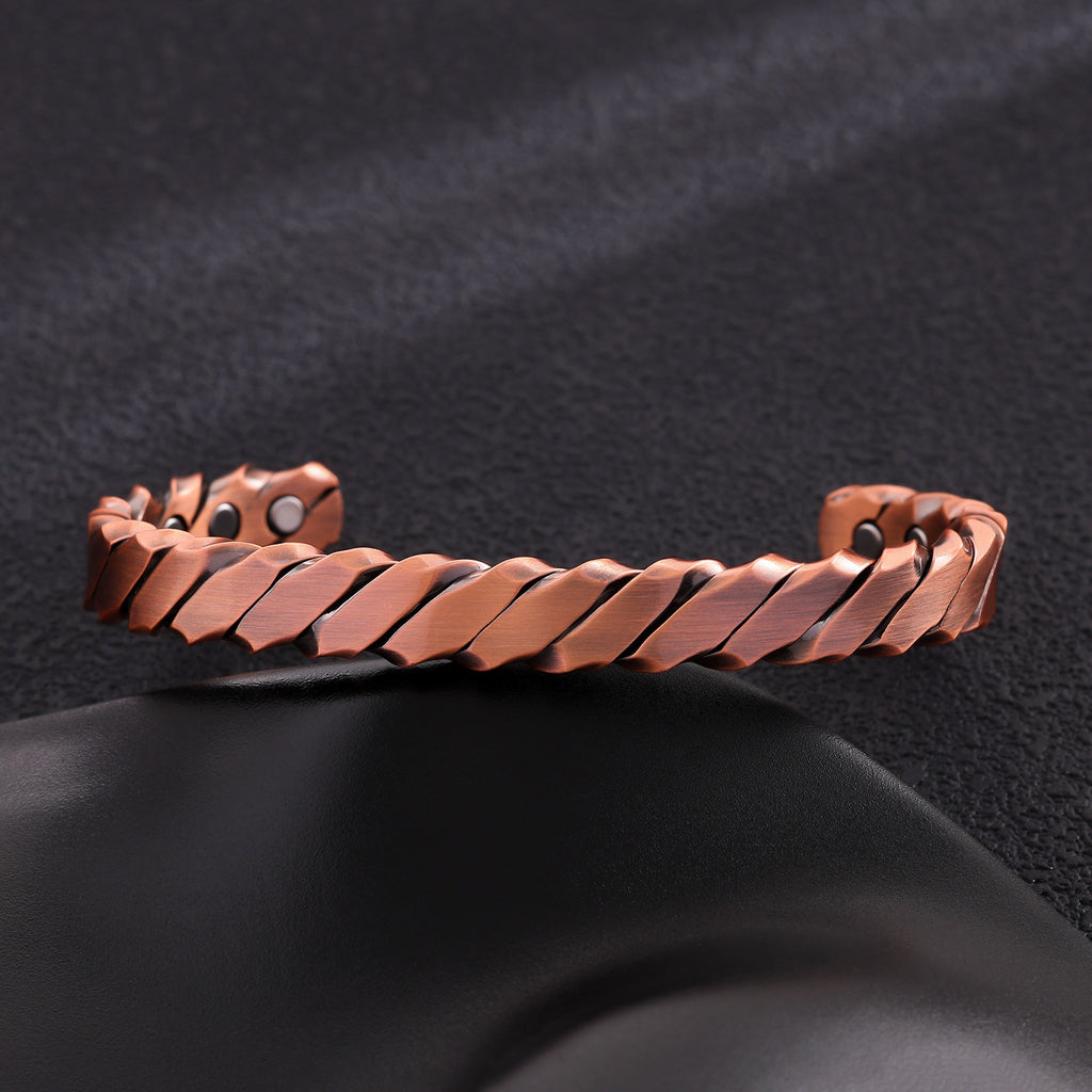 Magnetisches Kupferarmband im Antik-Stil