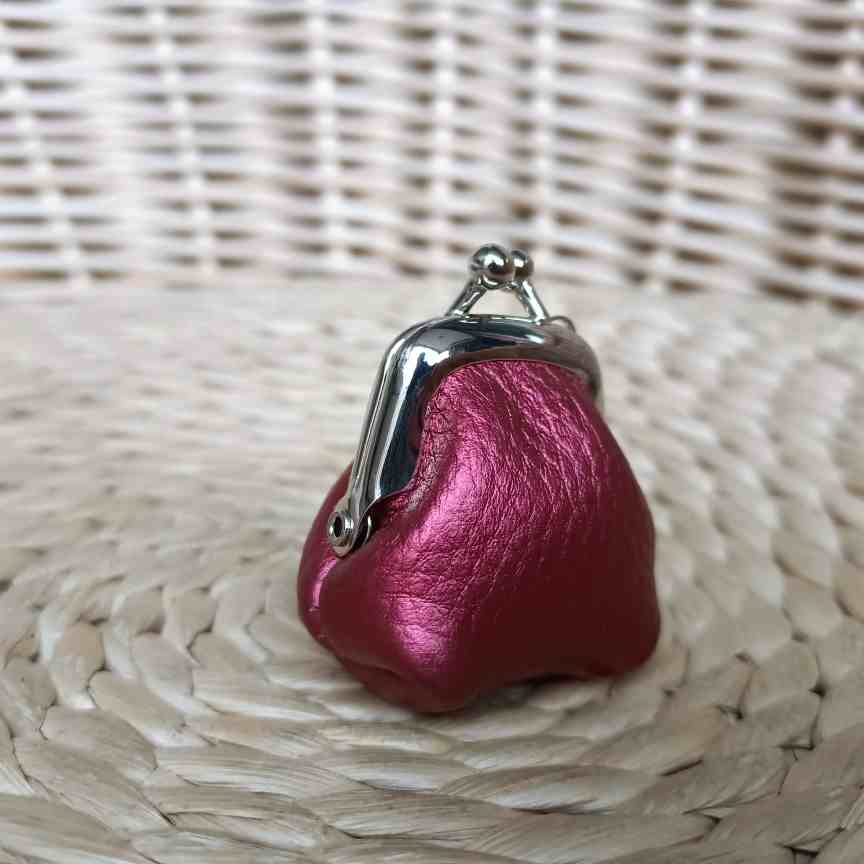 Ketten-Clutch aus Rindsleder | LuxeStyle