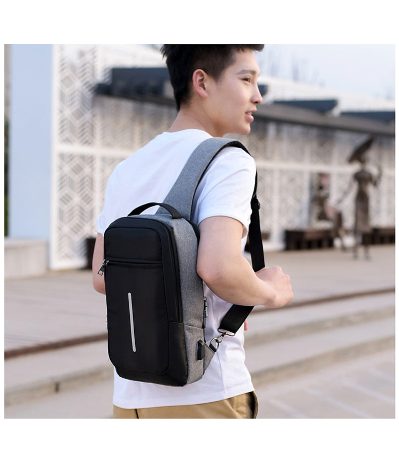 Diebstahlsichere Brusttasche mit USB-Ladeanschluss | LuxeStyle