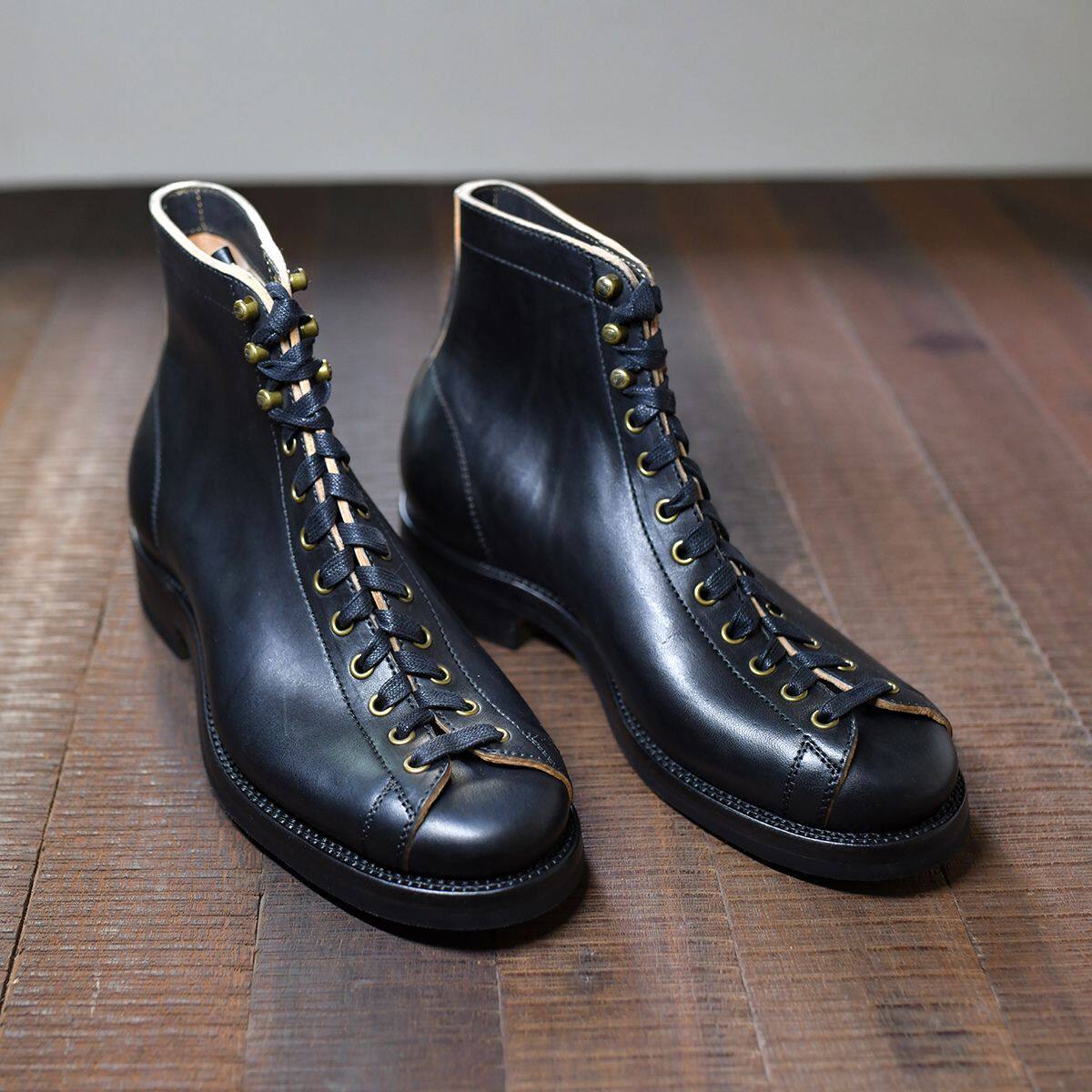 Hohe Lederstiefel