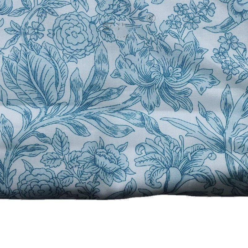 Blau-weisser Liberty Baumwollstoff mit Blumenmuster – Bild 3 | LuxeStyle