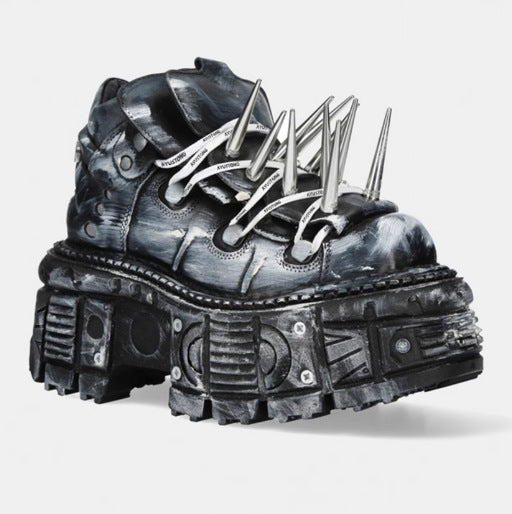 Distressed Biker Schuhe mit Stollen