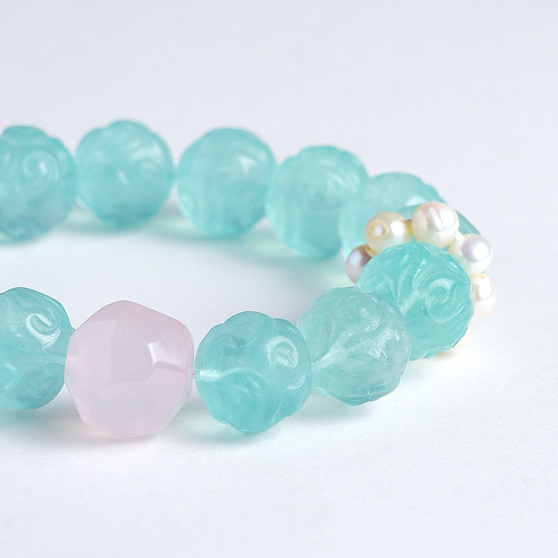 Armband mit facettierten grünen Fluoritperlen – Bild 2 | LuxeStyle