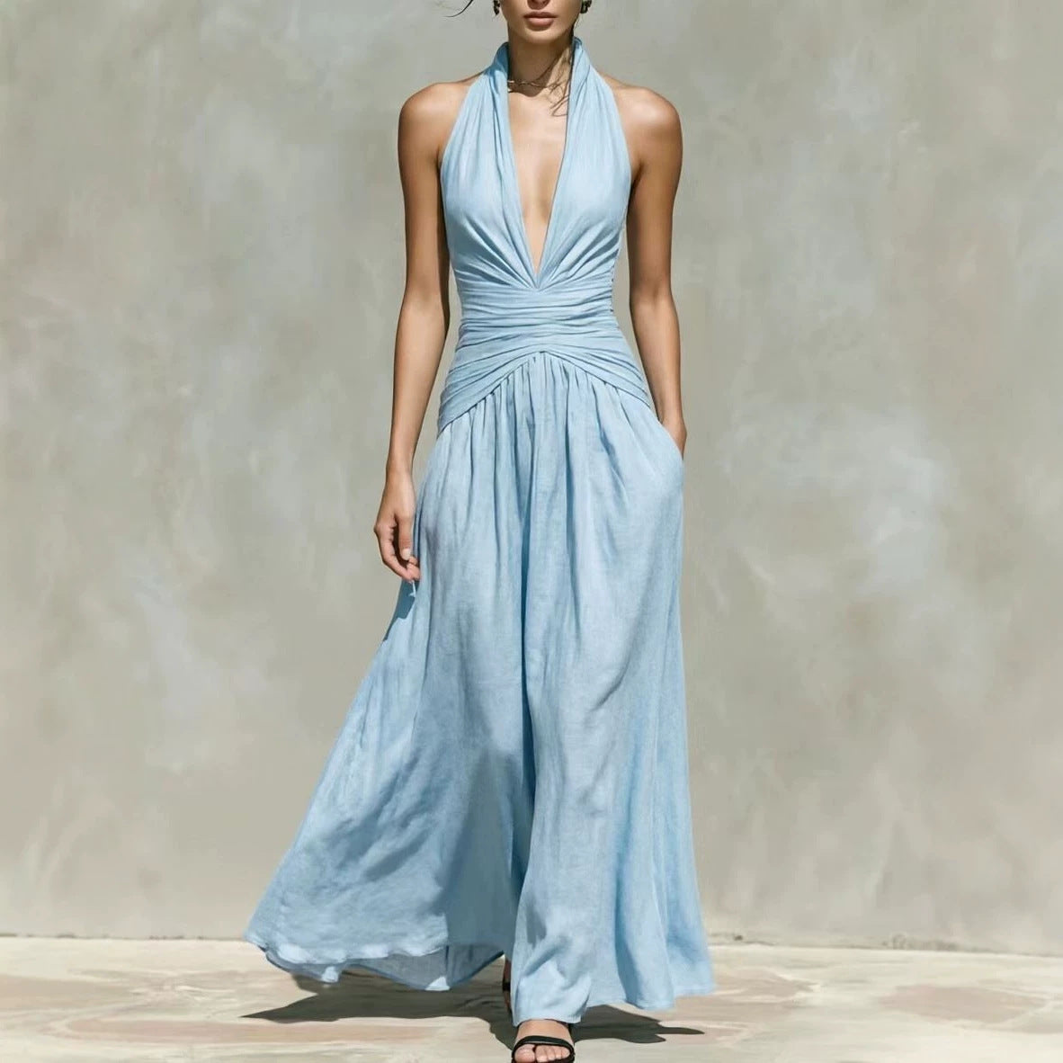 V-Ausschnitt Kleid, Taille betonend, slim-fit, weite Maxi-Rockschleppe